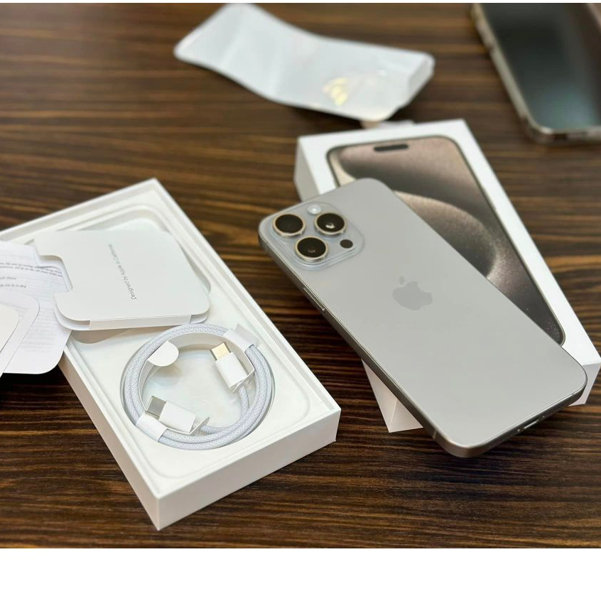 Điện thoại 15 Prm 256gb Titan BH  Máy fullbox