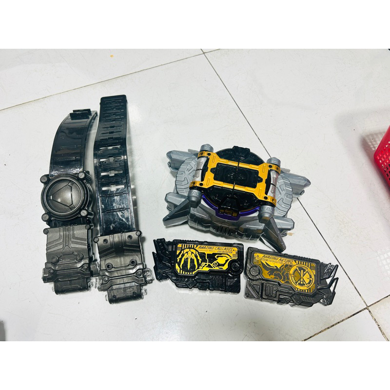 Đồ chơi siêu nhân Belt Thousand Driver DX