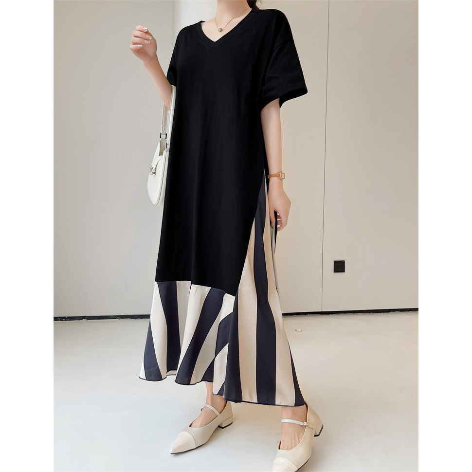 Váy Suông Dáng Dài Đen Cách Điệu Xẻ Tà Sọc Hàn Quốc Hè 2024 T106