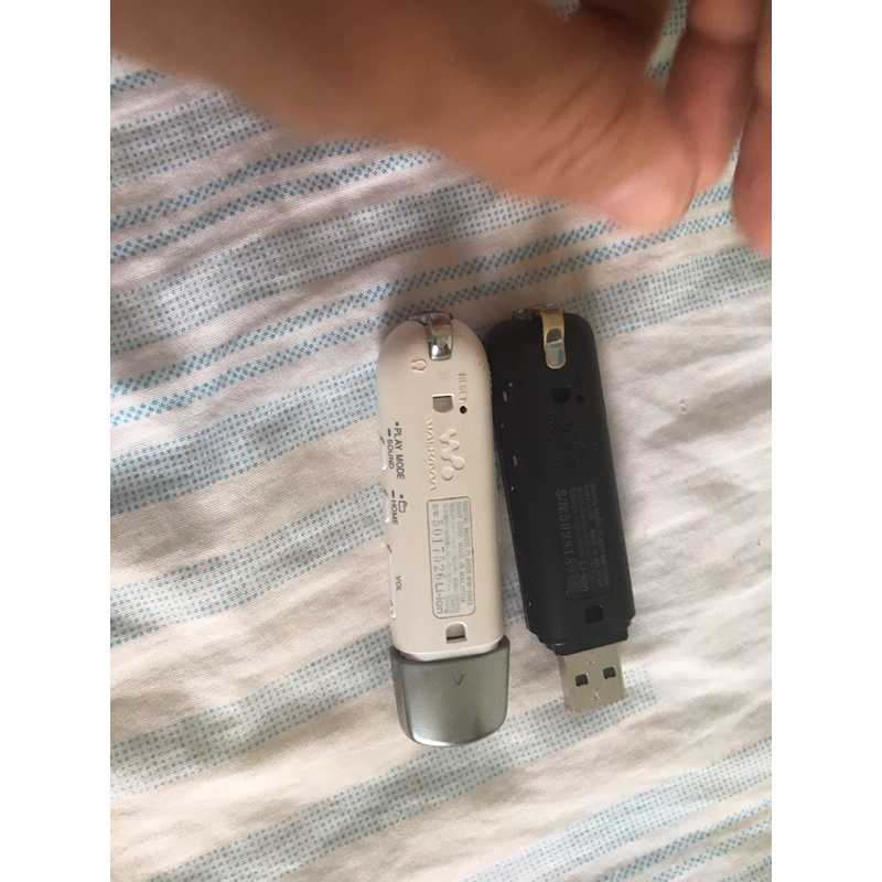 Máy nghe nhạc sony nhỏ gọn