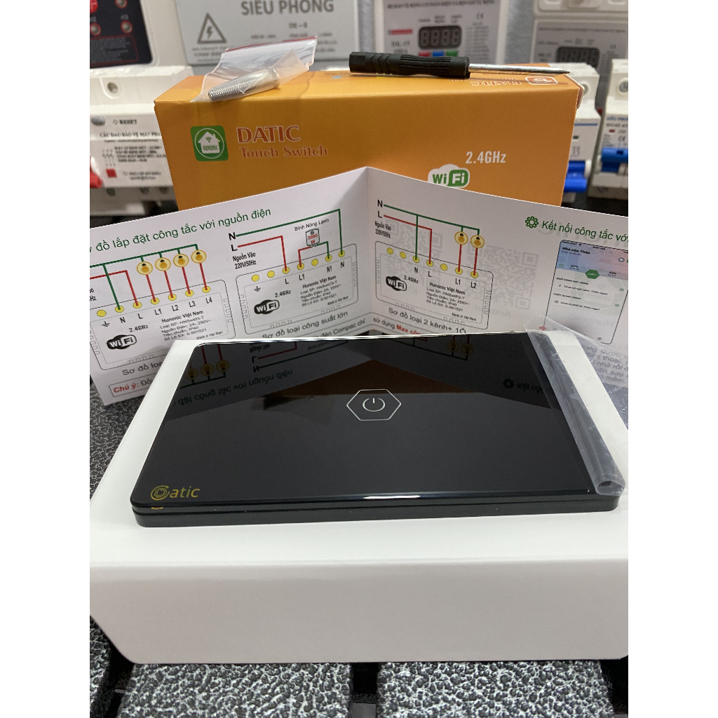 Công Tắc HUNONIC DATIC CÔNG SUẤT LỚN Cảm Ứng Thông Minh, Điều Khiển Từ Xa Bằng Điện Thoại Wifi, Công suất 3000W