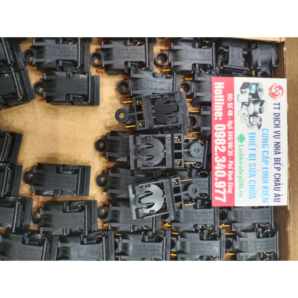 - Công tắc ấm trắng, đen FADA tốt