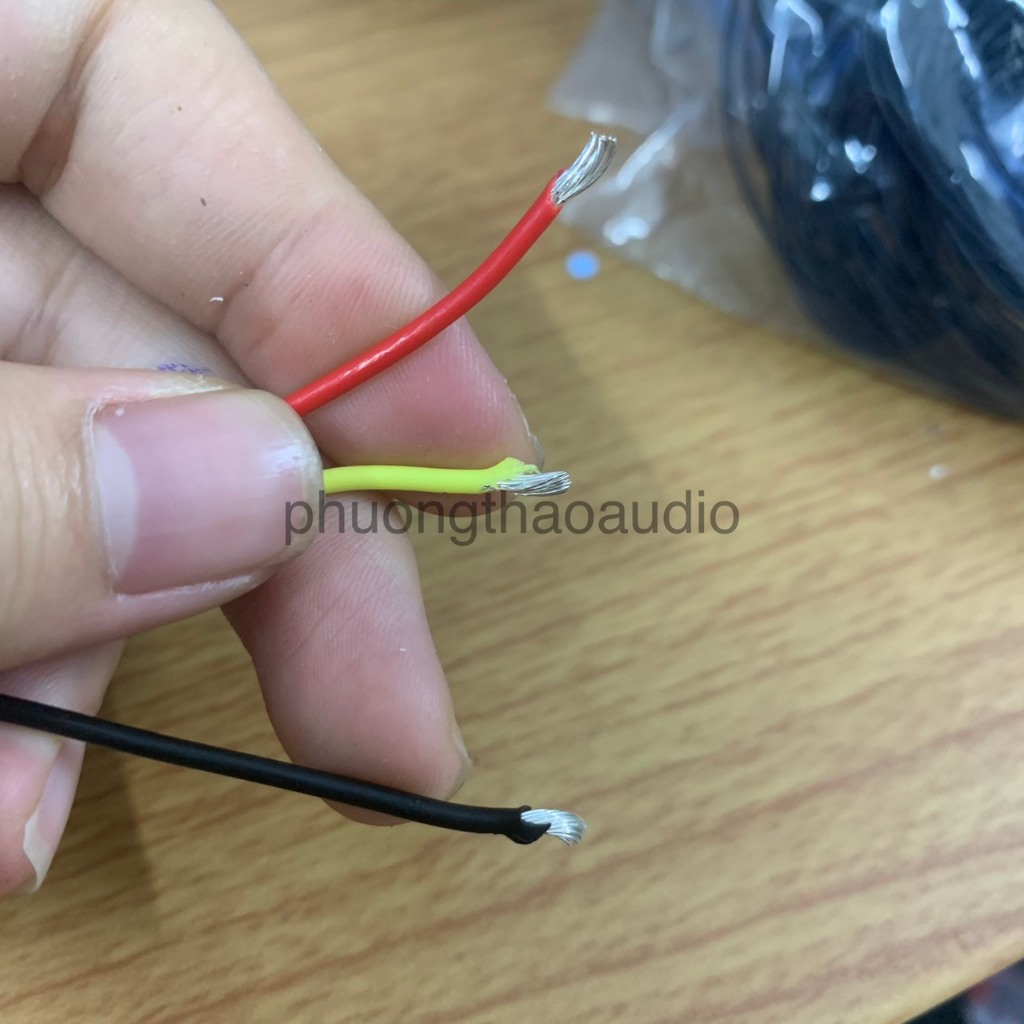 Dây tín hiệu TFT mạ bạc đường kính ngoài 1.5mm đk trong 0.9mm