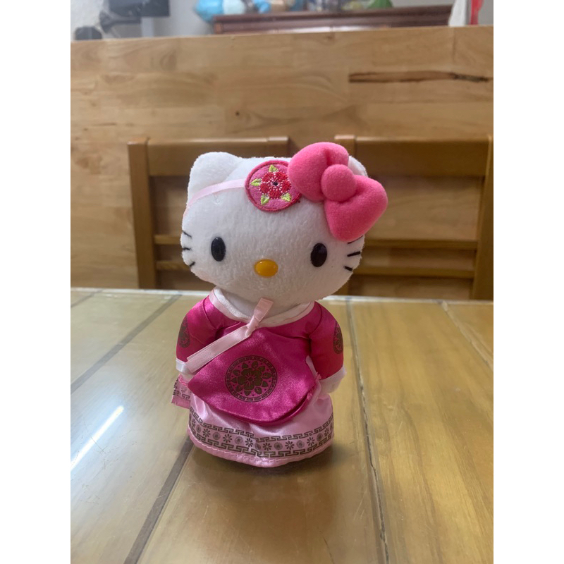Kitty mặc lễ phục siêu cute 22cm