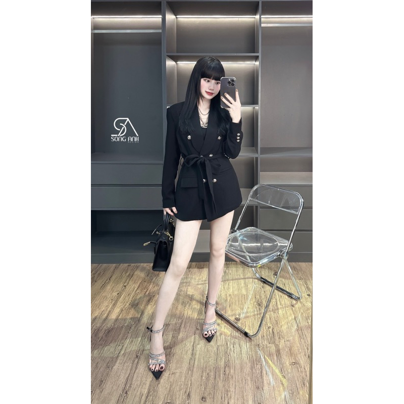 Váy vest phối cúc kèm đai sang chảnh