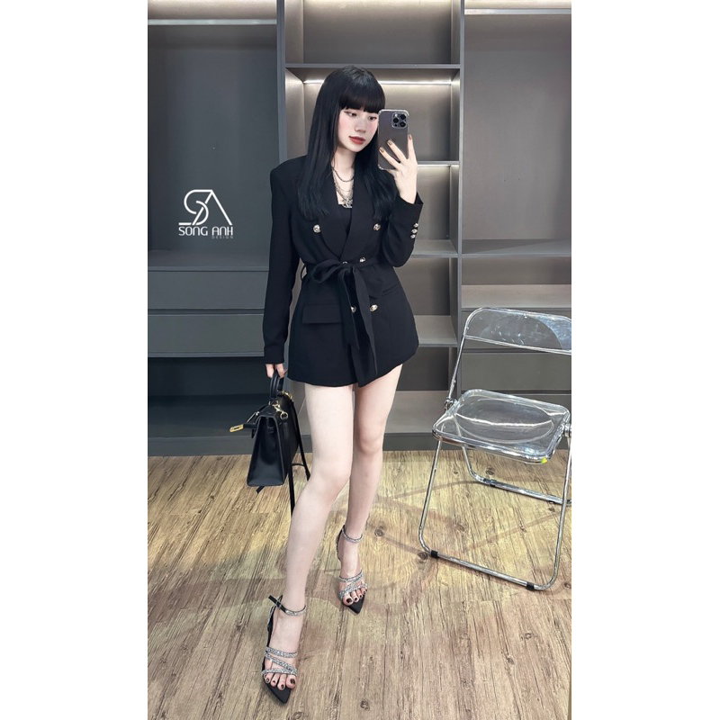 Váy vest phối cúc kèm đai sang chảnh