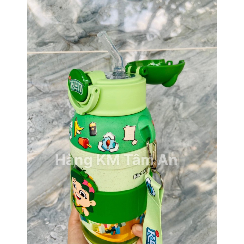 BÌNH NƯỚC KUN VÔ CỰC NHỰA LÚA MẠCH CHO BÉ - BÉ SIÊU THÍCH