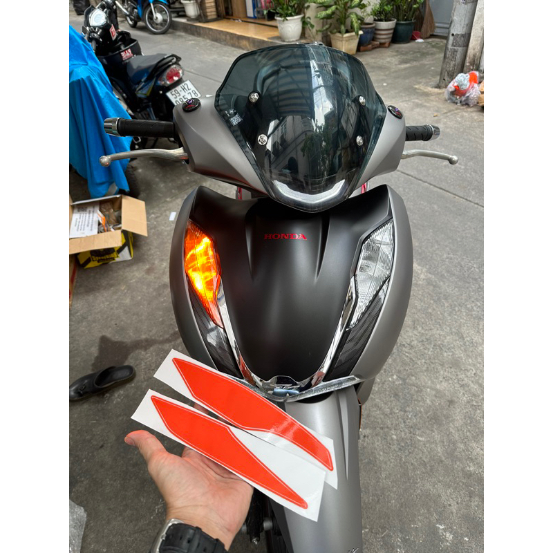 Tem Decal Xinhan Trước Cho SH 2020-2023