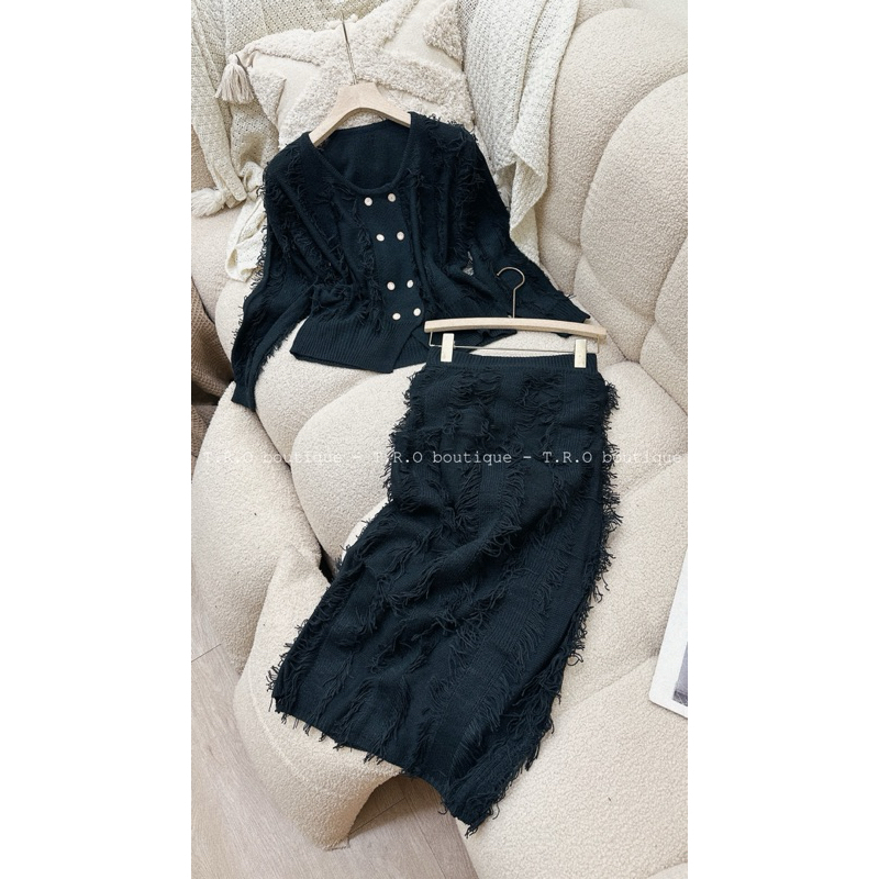 Set len tua rua khuy QC