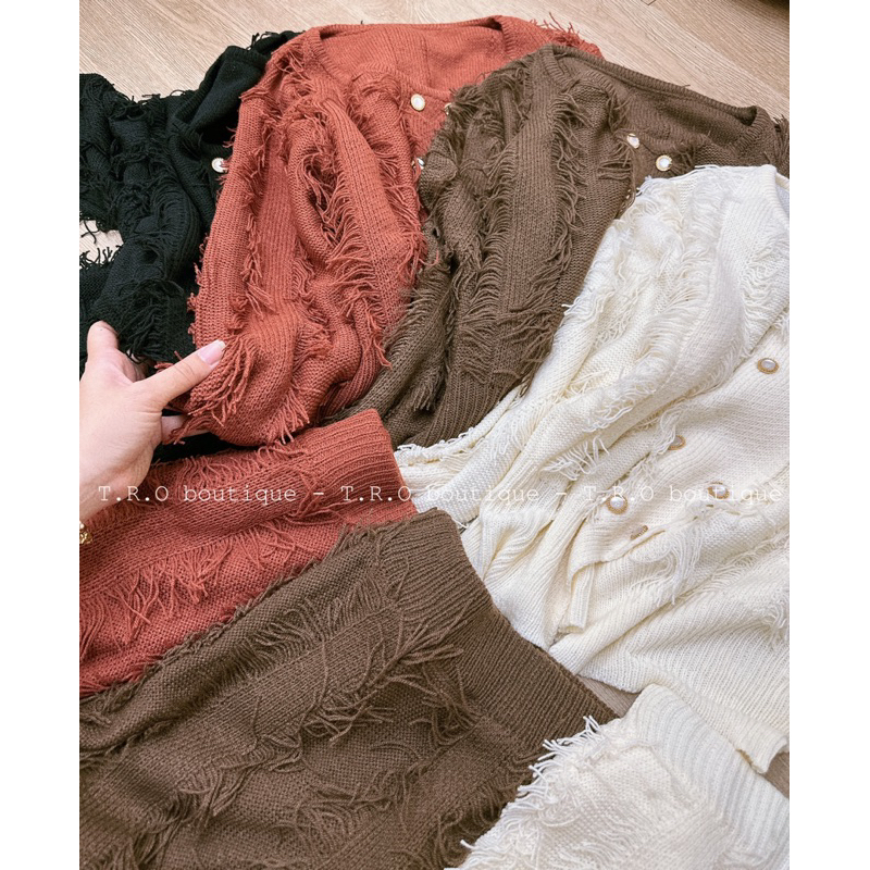 Set len tua rua khuy QC