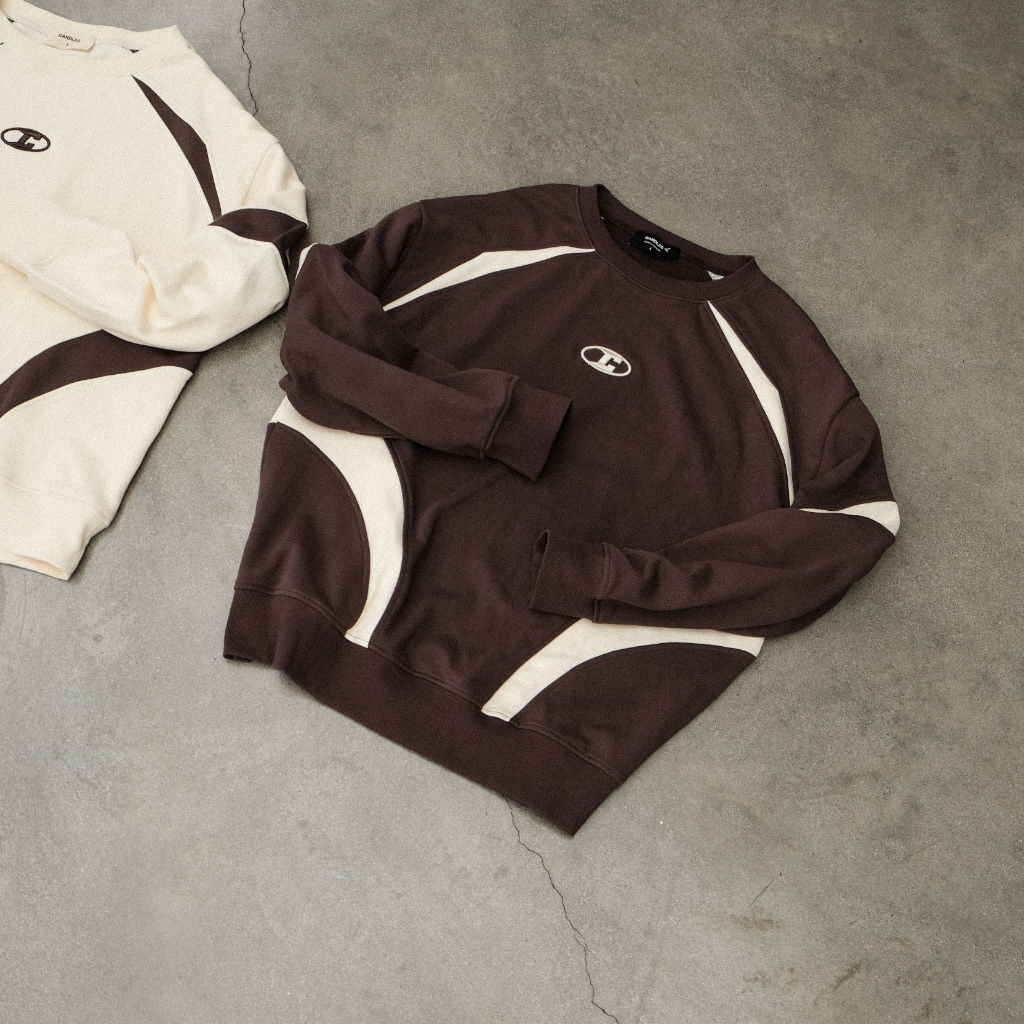 Áo nỉ nam nữ oversize CANDLES RACE SWEATER chất liệu nỉ chân cua CVC 350gsm logo in nổi chính hãng