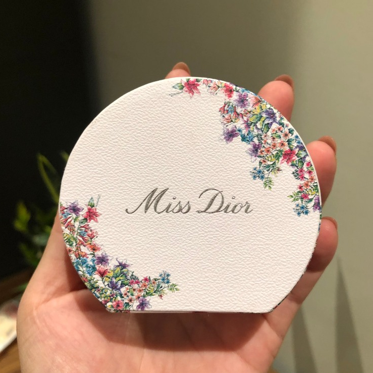 Set Nước Hoa Và Lotion Milk dưỡng da Miss Dior Eau De Perfum ( 5ML + 20ML)
