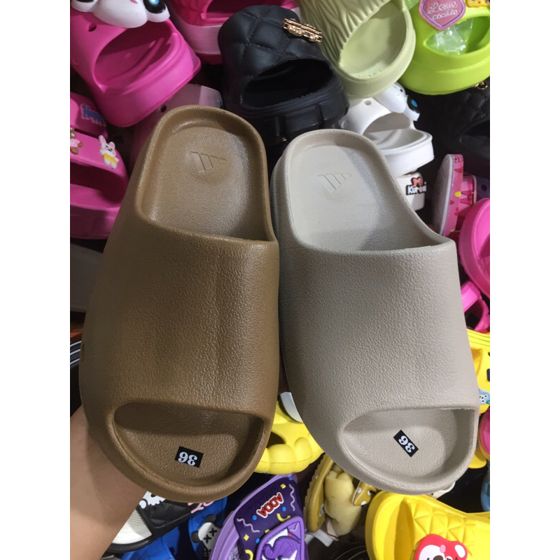 DUWA | Dép bánh mì trơn màu kem, cafe cho nữ