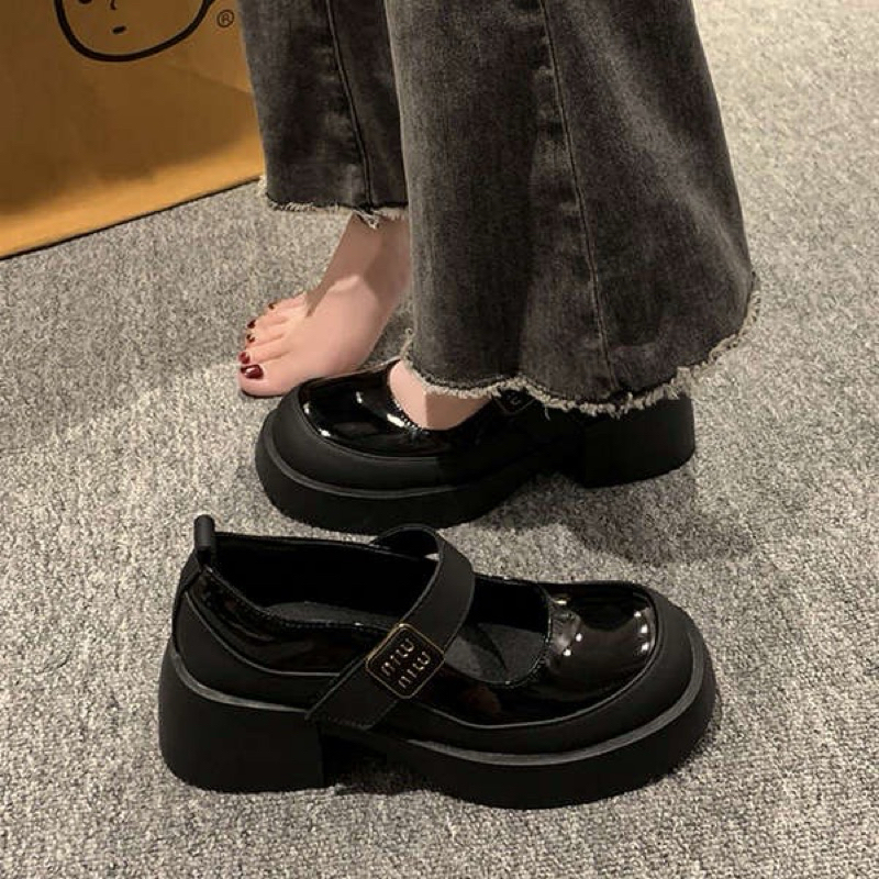 Giày nữ mũi tròn quai dán miu đế 5p qc full tang tất