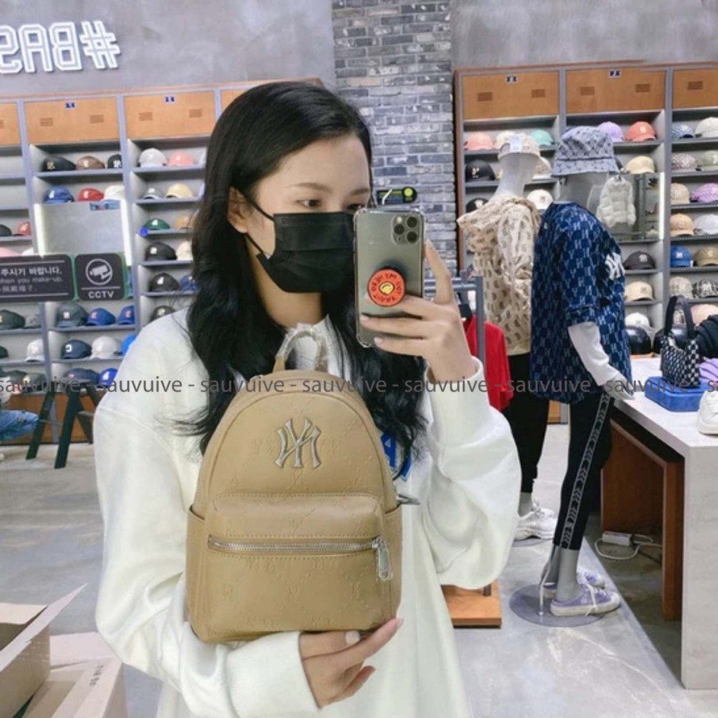 BL48 - Balo MLB Mini Logo Chữ NY Bạc - Màu Đen Và Bò Thời Trang - Sấu Vui Vẻ Oficial