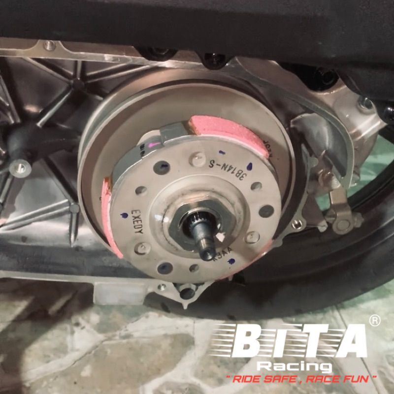 Bố ba càng Carbon Hồng tay ga Honda