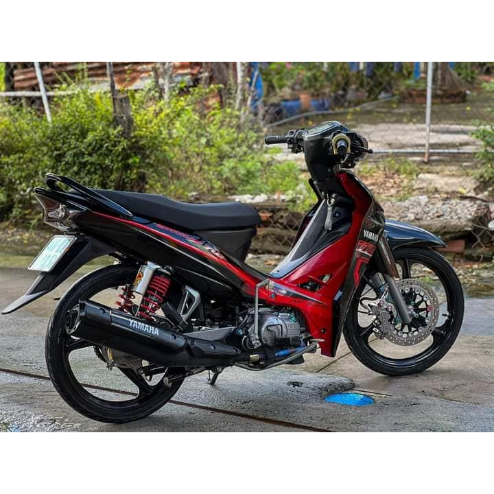 tem xe sirius mẫu tem zin 2023 đỏ dán xe màu đen