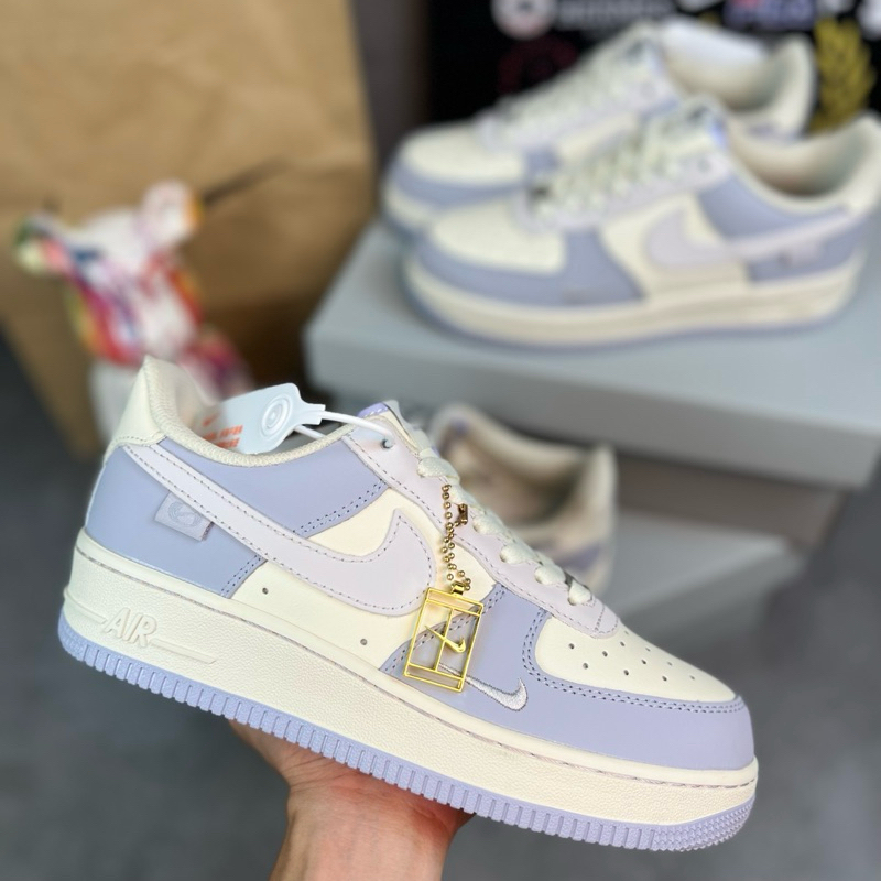 Giày thể thao AF1 Khoai Môn Tím Trắng Móc Vàng