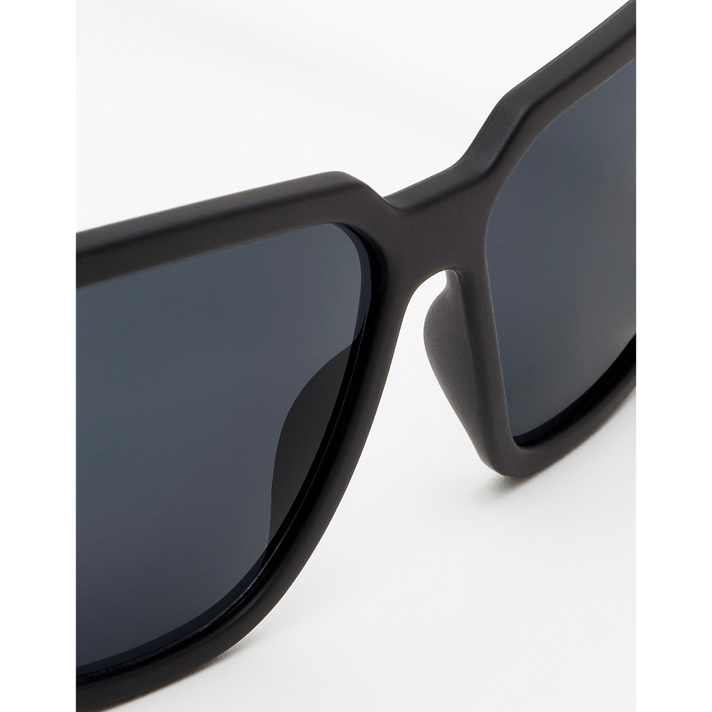 HAWKERS Motion Sunglasses For Men And Women, Unisex. Official Product Designed In Spain