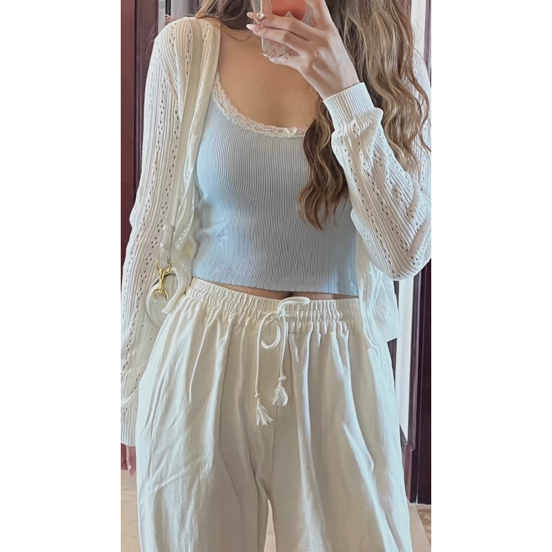 𝐚𝐬𝐡𝐞𝐱𝐢𝐧𝐜𝐡𝐚𝐨:  áo thun 2 dây phối ren