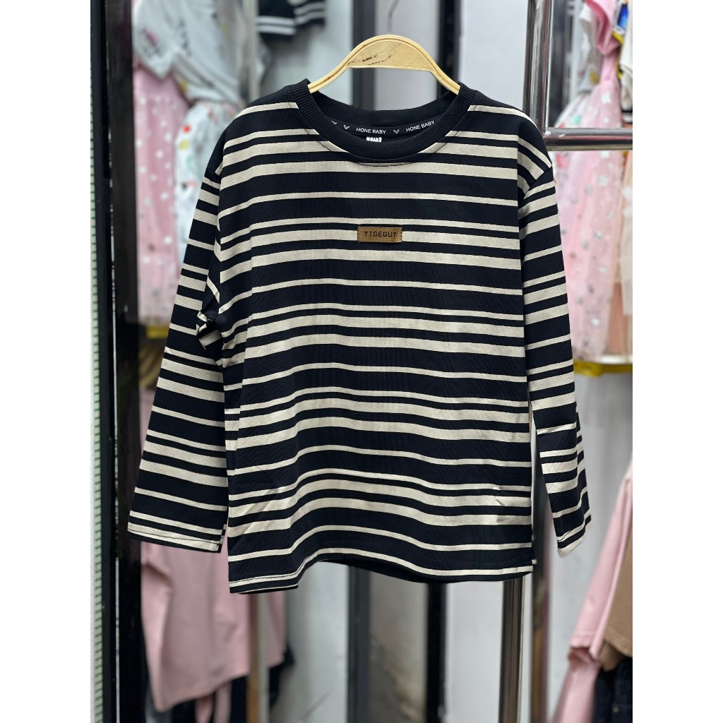 Set yếm kẻ cho bé gái 2310  SGD336