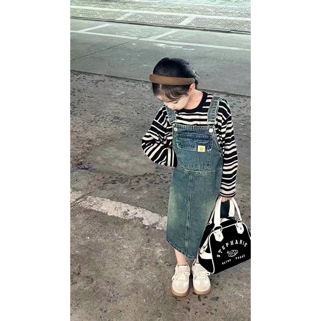 Set yếm kẻ cho bé gái 2310  SGD336