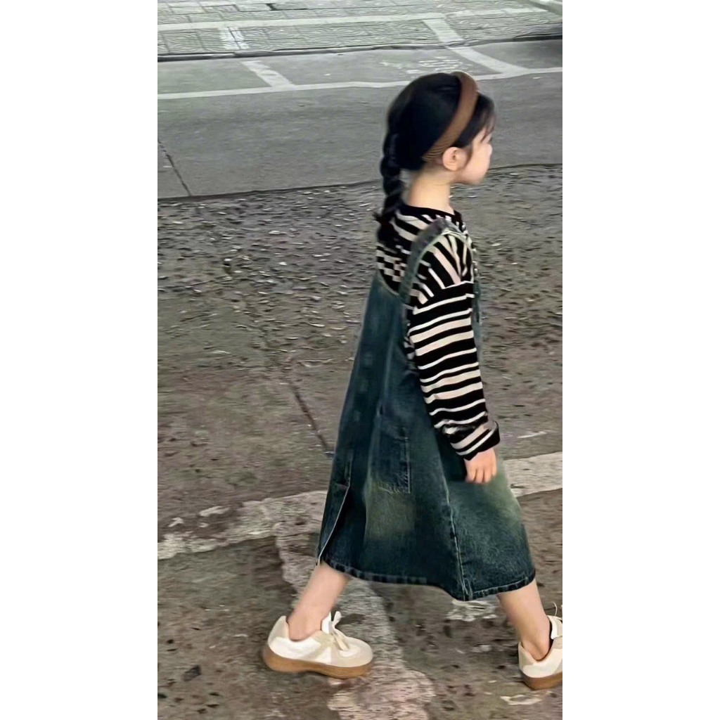 Set yếm kẻ cho bé gái 2310  SGD336