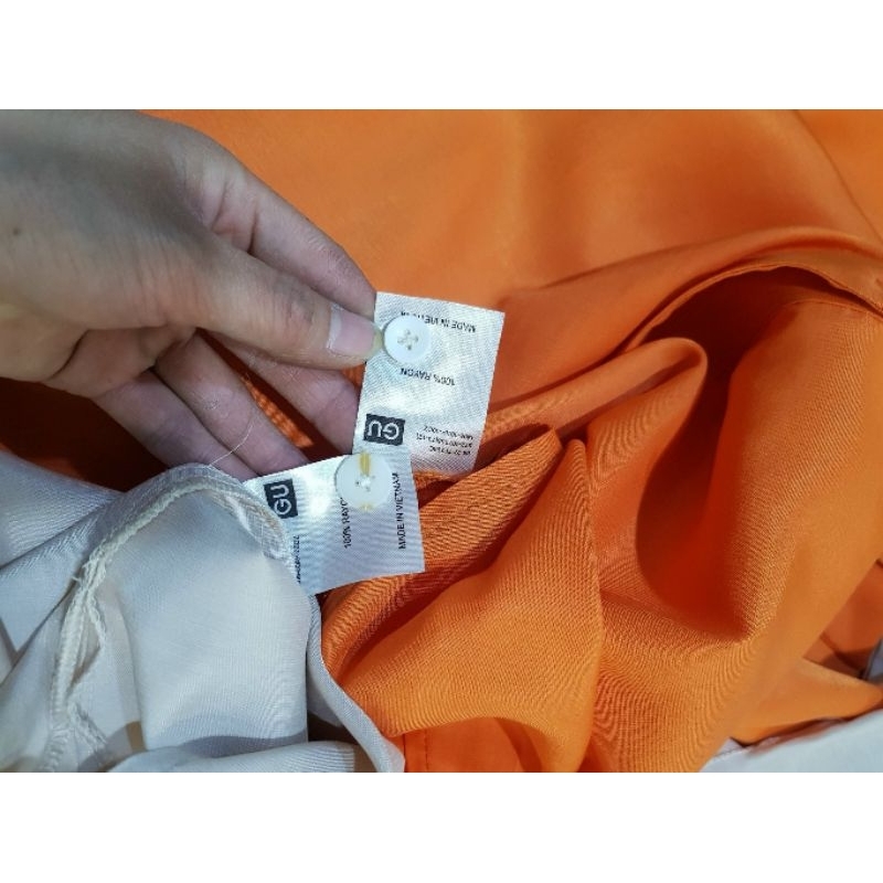Đầm sơmi GU 2 màu cam và be, dàng dài thướt tha, form gọn dưới 58kg