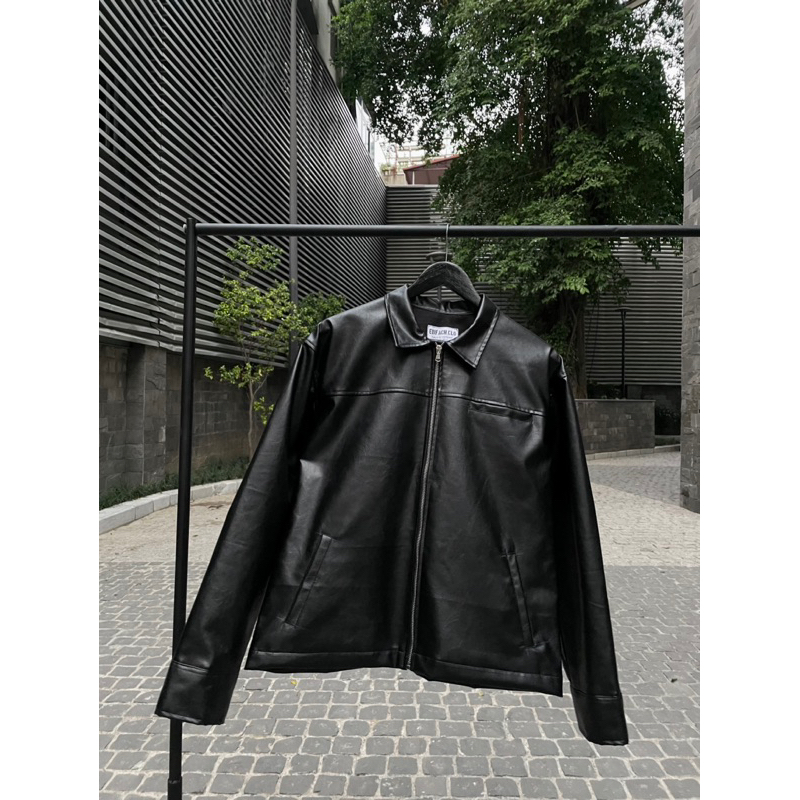 Áo khoác da form boxy