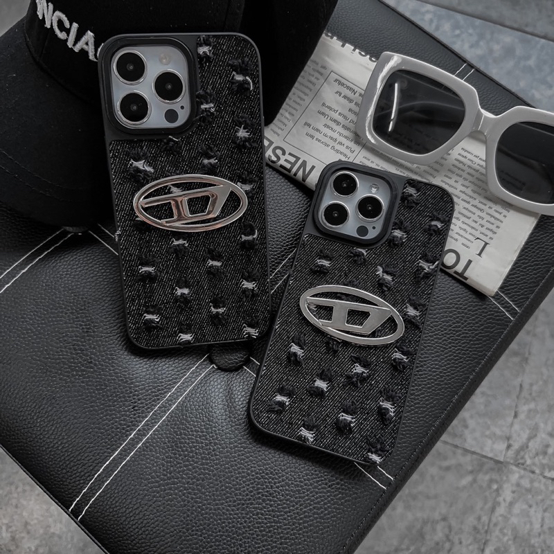 Ốp lưng bò xước ĐEN DIE SEL KIM LOẠI cạnh vuông viền camera chống bẩn cho i phone 7 đến 15promax