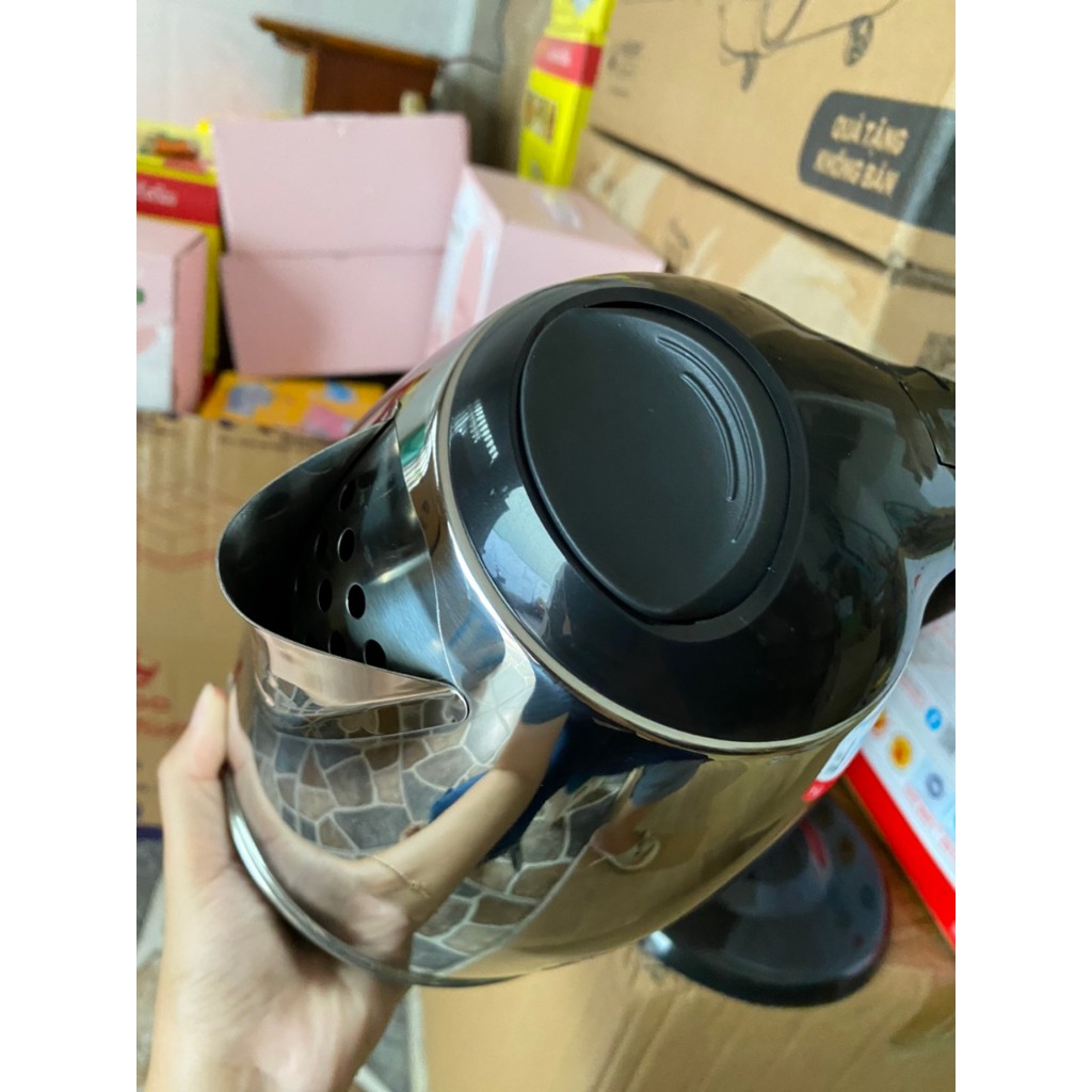 ẤM ĐUN SIÊU TÔC SATO 1.8L QUÀ TẶNG SỮA VINAMILK