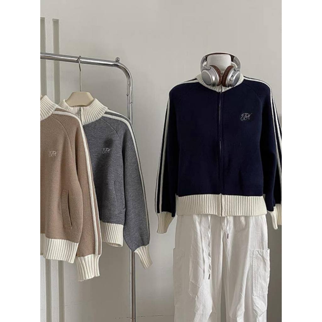 Áo sweater len khóa kéo phối viền sọc hai bên QC hot 2023