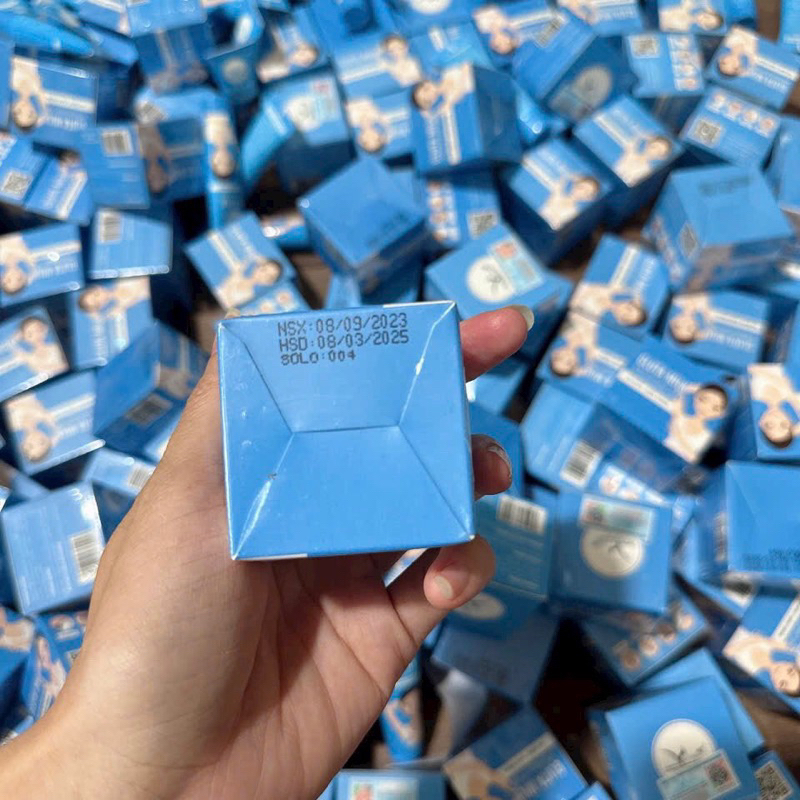 Kem Thâm Nách-Thâm Mông Hôi Nách Gluta Milk