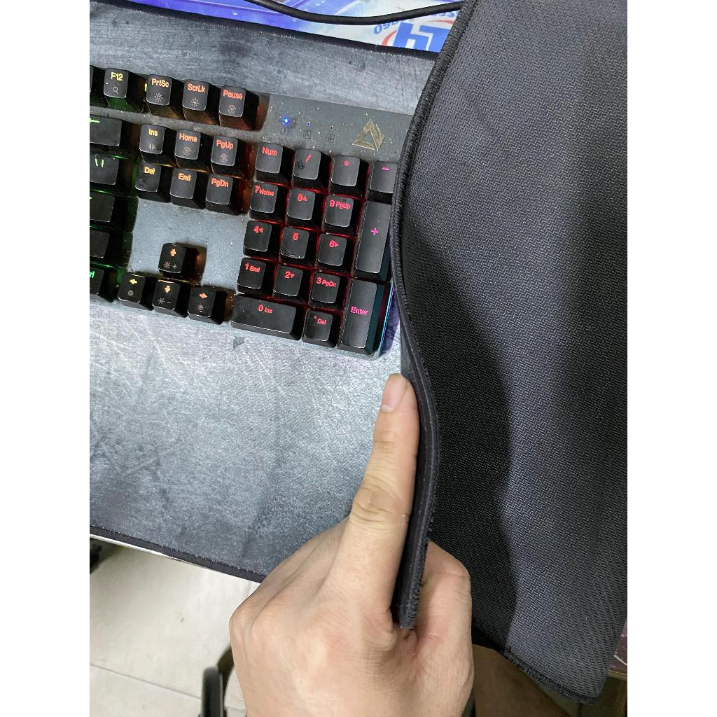 Lót chuột chính hãng Corsair MM300 Extended 93mmx30mm , 70mm*30mm hàng tặng no box