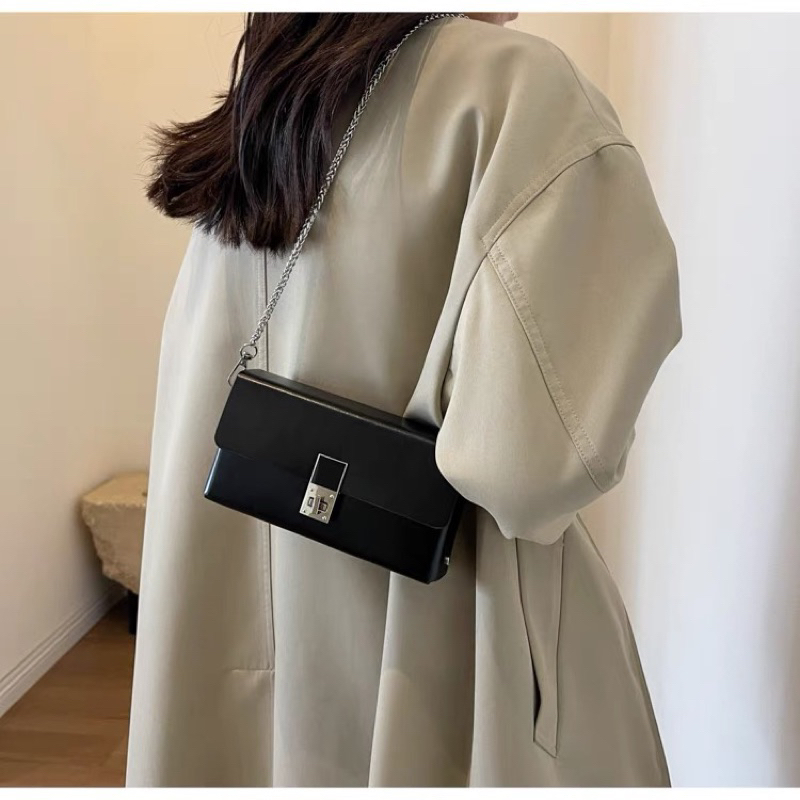 Túi hộp vuông đeo chéo cho nữ quai da và quai xích nhỏ thời trang