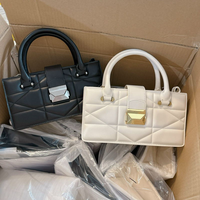 Túi dáng ngang quai xách trám ô kiểu mới