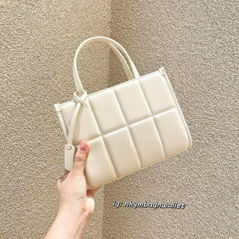 Túi trám sọc dáng vuông p3 dr0 mới 2023