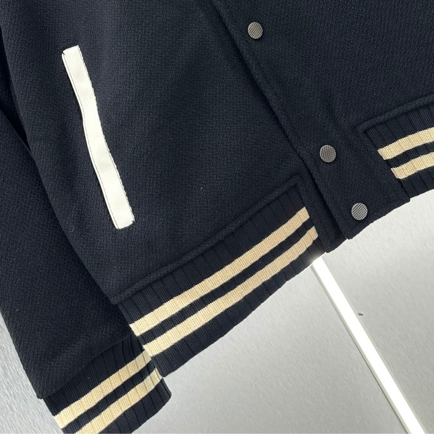 ÁO Khoác Dạ Sanlaurenn Thêu chữ Da Hàng Chuẩn Scap 1;1