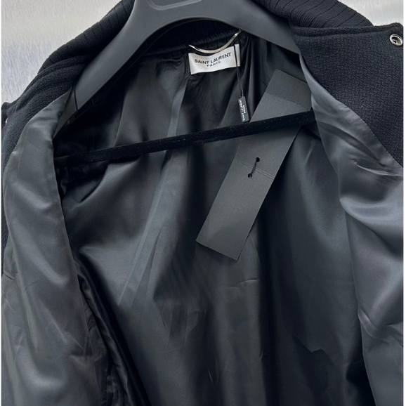 ÁO Khoác Dạ Sanlaurenn Thêu chữ Da Hàng Chuẩn Scap 1;1