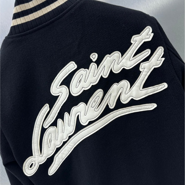 ÁO Khoác Dạ Sanlaurenn Thêu chữ Da Hàng Chuẩn Scap 1;1