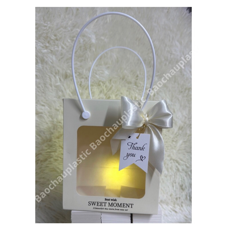 TÚI GIẤY MẶT KÍNH ĐỰNG BÓ HOA VÀ QUÀ TẶNG, TẶNG KÈM THỆP