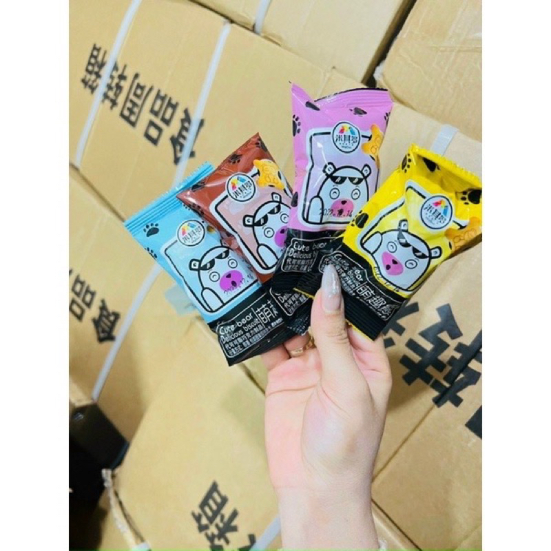 Thùng 500G gói Bánh gấu mix nhân Socola, bánh gấu nhân kem - Dâu tây - Sữa - Sữa Chua thơm ngon giòn tan