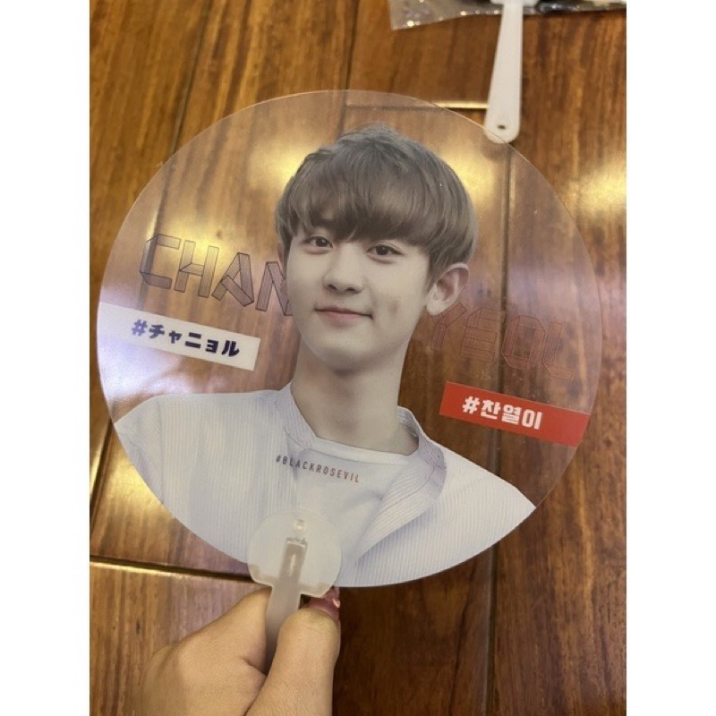 Quạt EXO CHANYEOL ,BAEKHYUN ,SEHUN goods offical