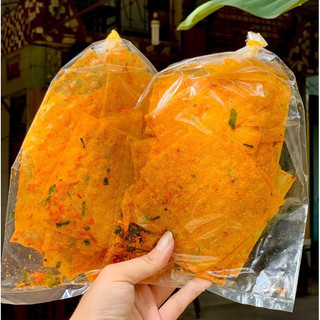 Bánh tráng phô mai tôm cay
