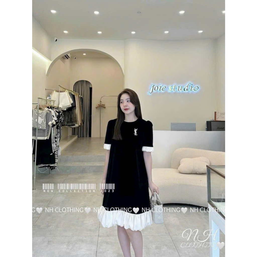 Đầm bầu thiết kế chân váy trắng, ngắn tay có logo siêu xinh