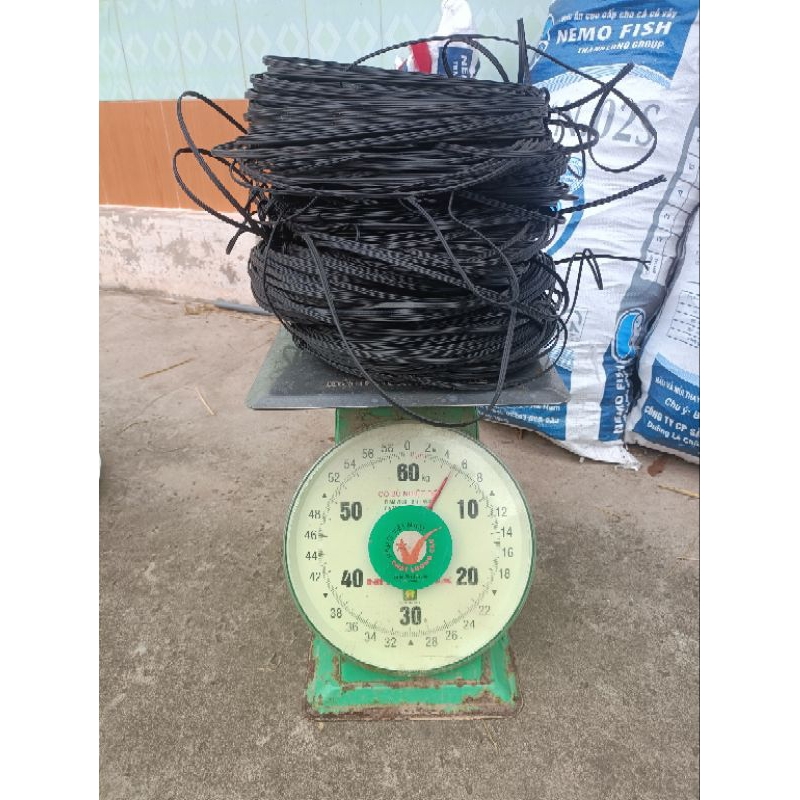 Dây thép bọc nhựa  buộc làm giàn 1kg