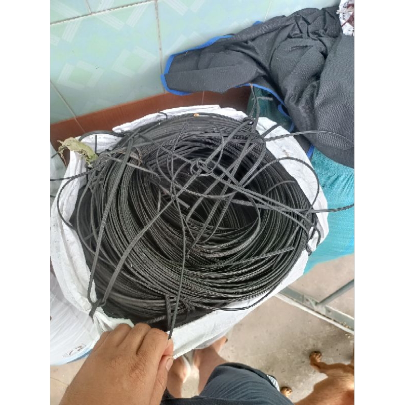 Dây thép bọc nhựa  buộc làm giàn 1kg