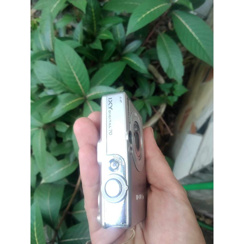 Máy ảnh Canon Digital 70 màu ảnh ám vàng nhẹ Vintage