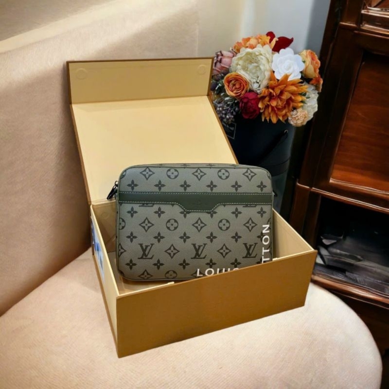 Túi nam cao cấp LV TRIO màu mới đẹp dã man kèm hộp hãng