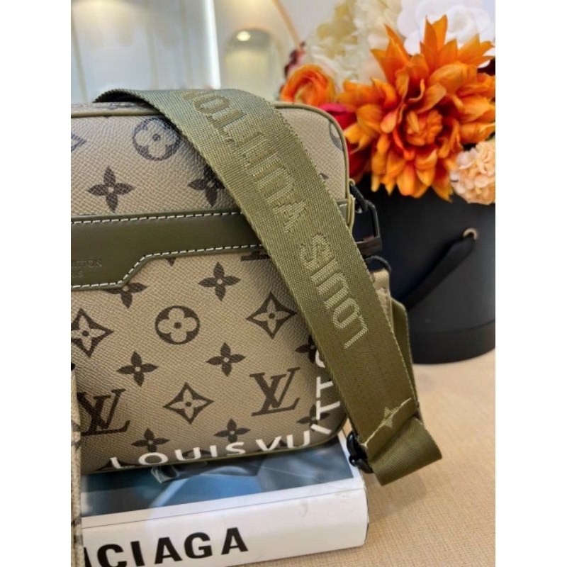 Túi nam cao cấp LV TRIO màu mới đẹp dã man kèm hộp hãng